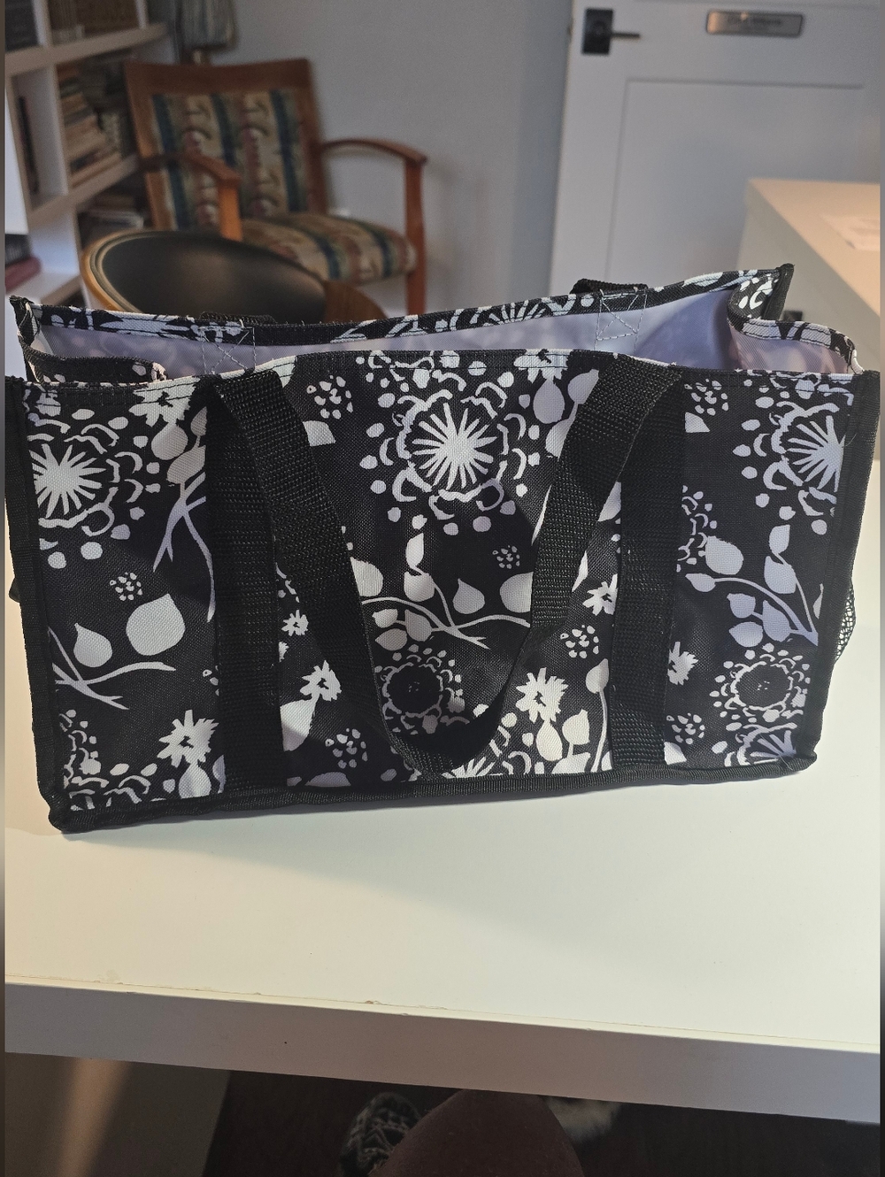 Thirty-One Black & White Floral Tote Bag with Front Mesh Pocket - Picture 2 of 7